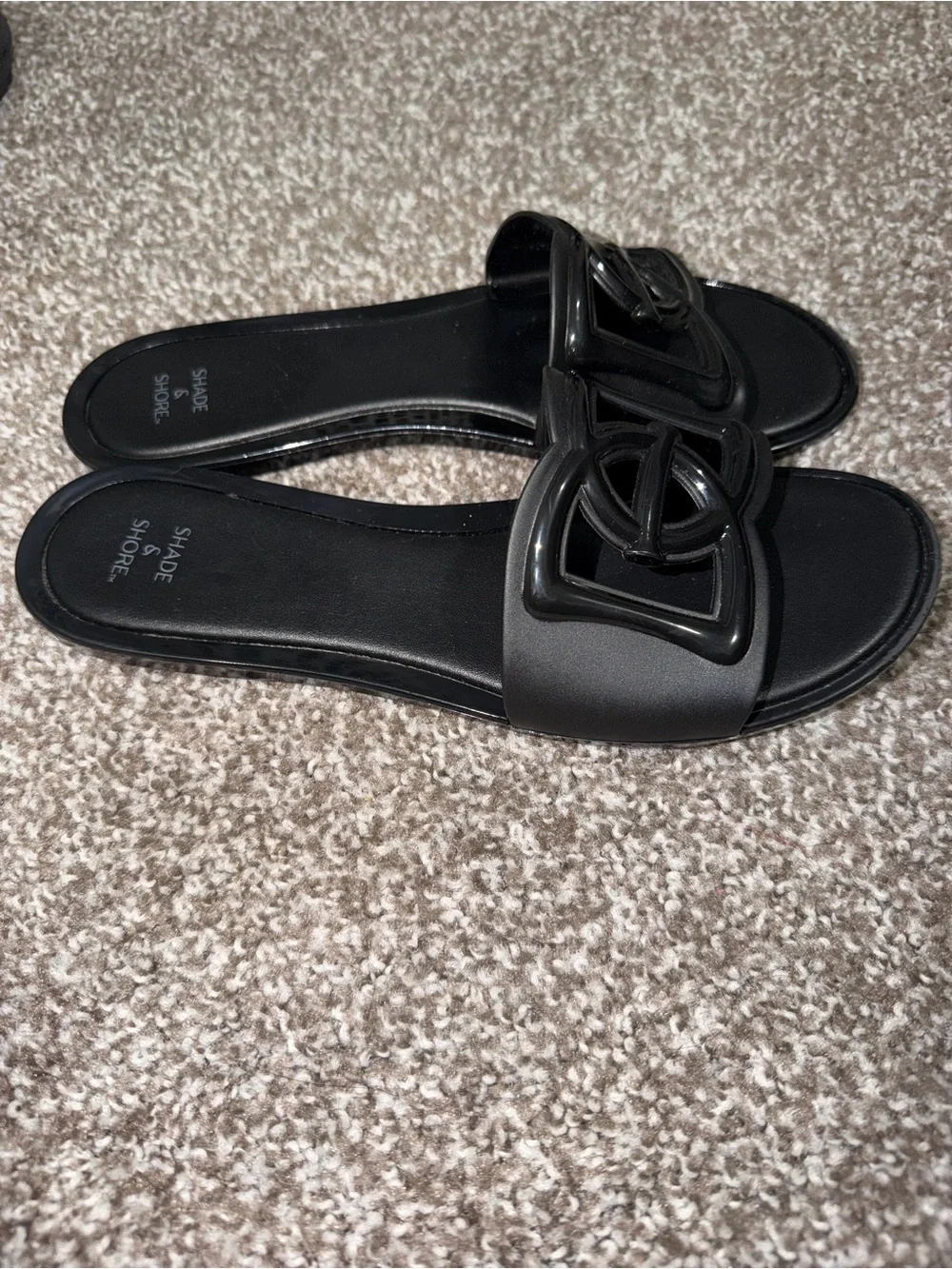 Shade & Shore Black Slide Sandals with Glossy Knot Accent